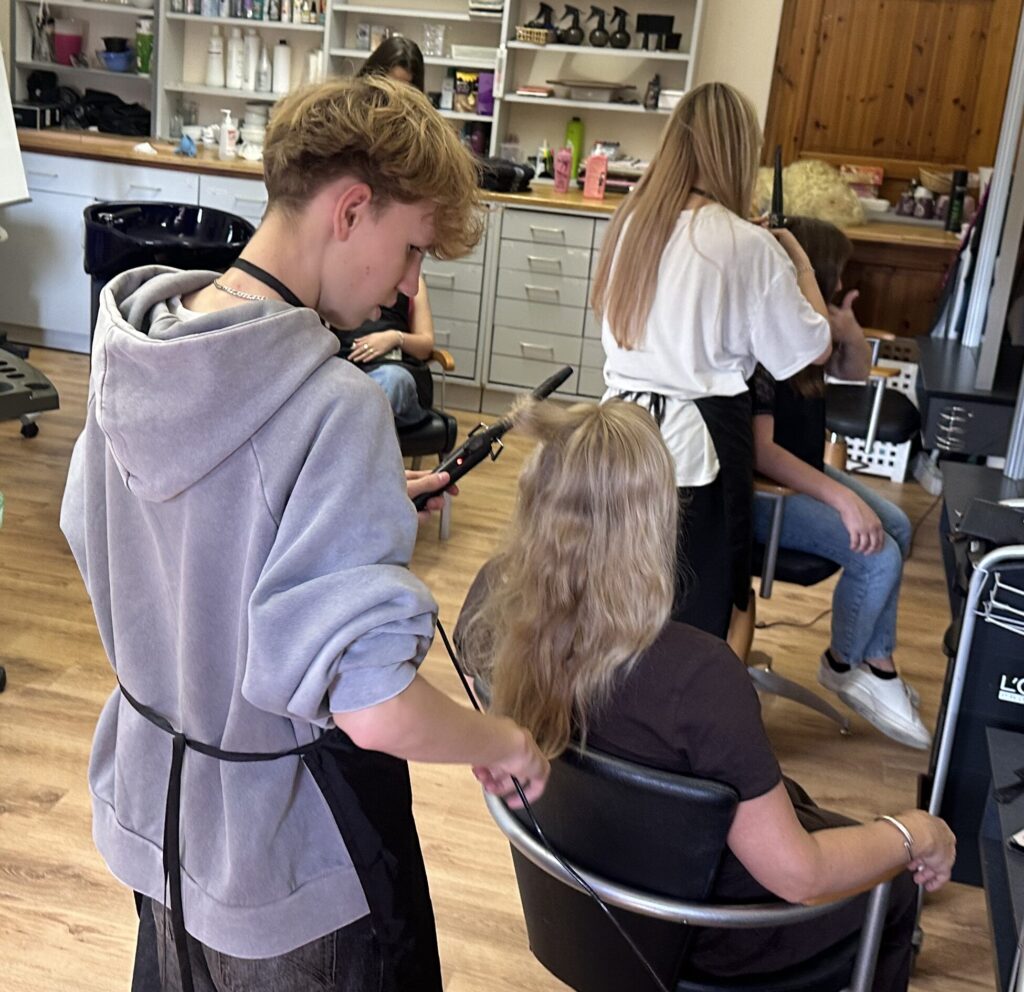 Hairdressing img 0635